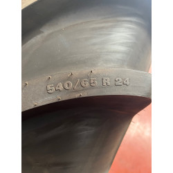 Neumáticos 540/65R24 Vredestein