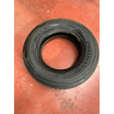 Neumático, 8.5R17.5,121/120M Recauchutada, (suelta)