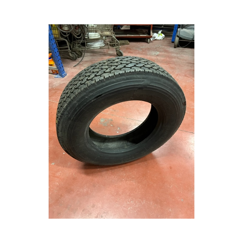 Neumático, 205/75R17.5, 122/120M recauchutada, (suelta)